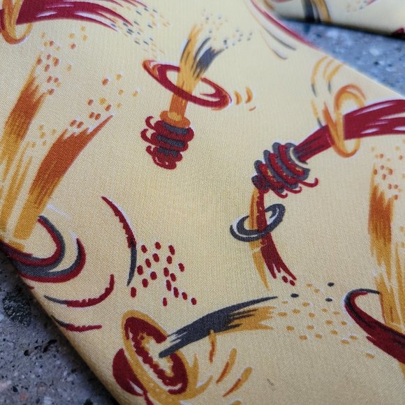 3/$20 - FOSSIL 100% Silk Tie - Picture 2 of 3